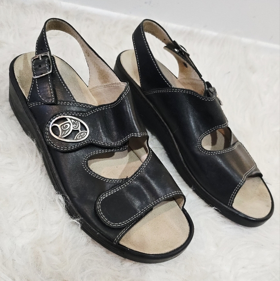 🔥 US Size 9 Bundle of 4 Pairs Women's Shoes -made In Italy, Leather - Picture 8 of 16